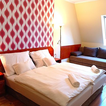 Patak-Party Apartmanok Богач Экстерьер фото