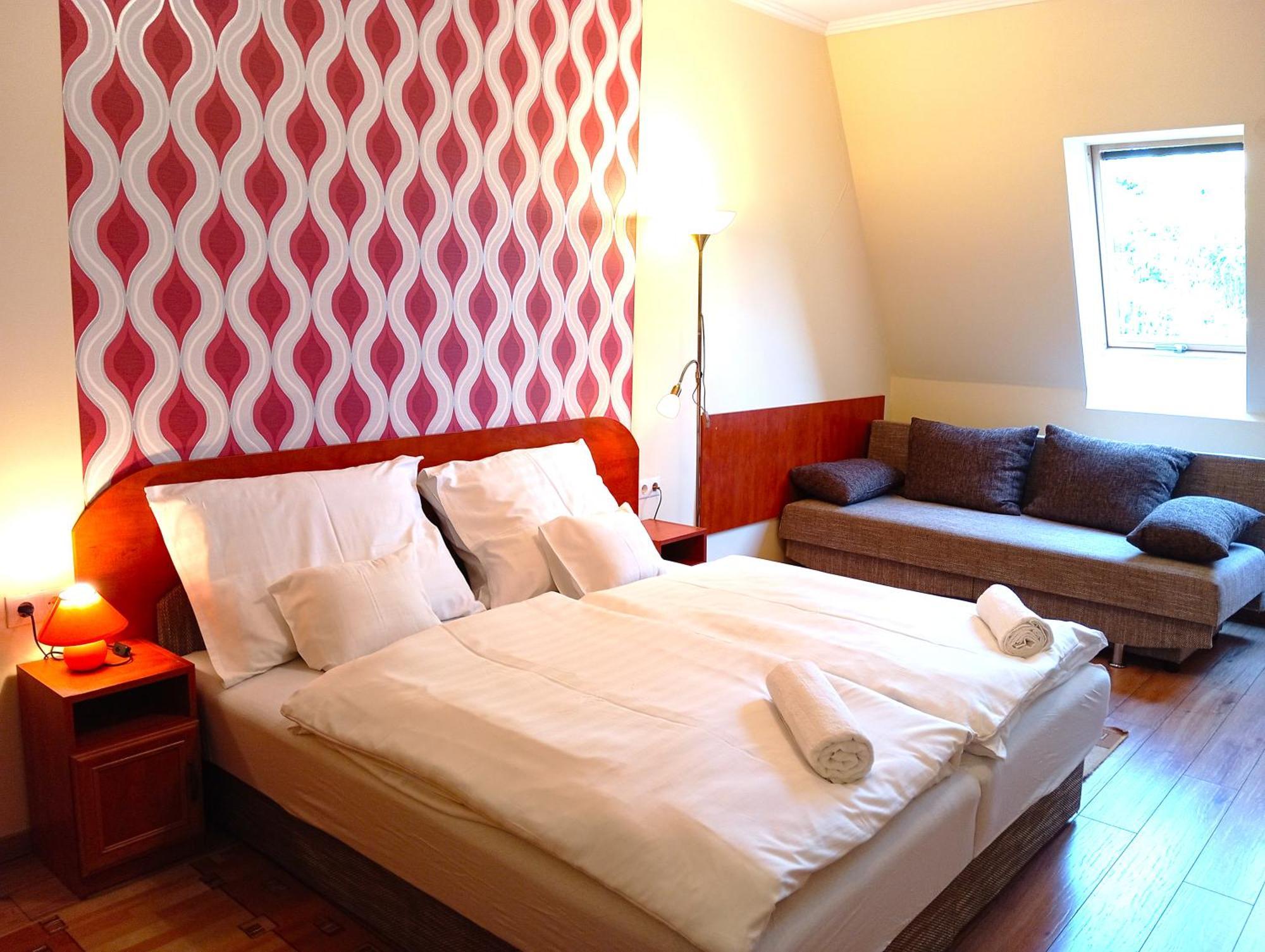 Patak-Party Apartmanok Богач Экстерьер фото